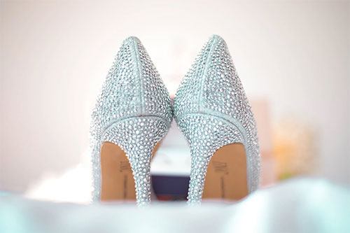 Wedding shoes - 4 Essential Bridal Accessories That You Will Need